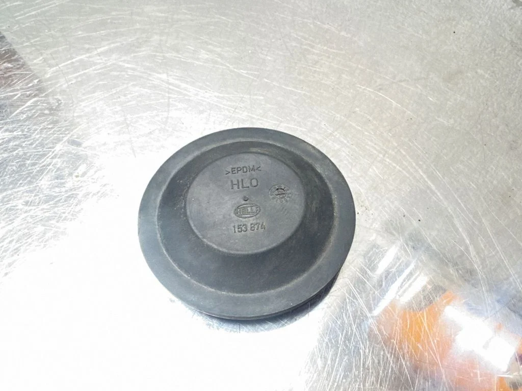 Esitule tolmukate – Opel Astra H (2004-2012)