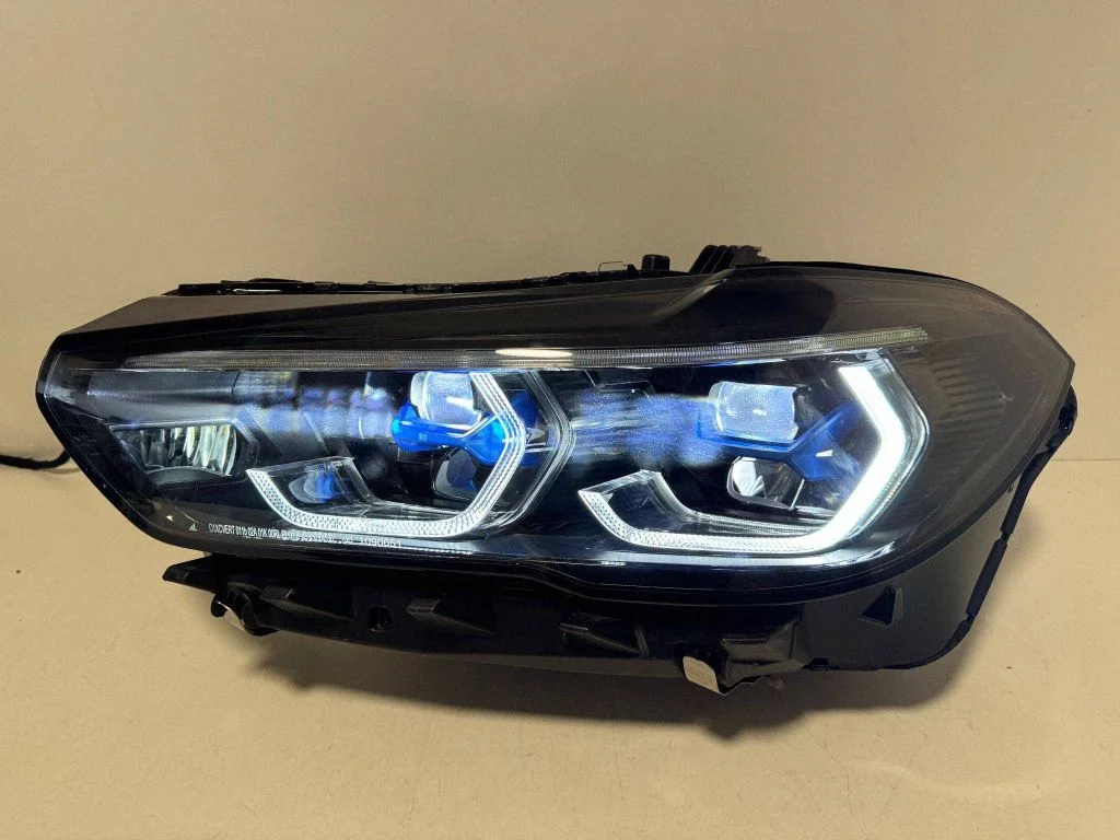 Headlight/headlamp 5A55AA5