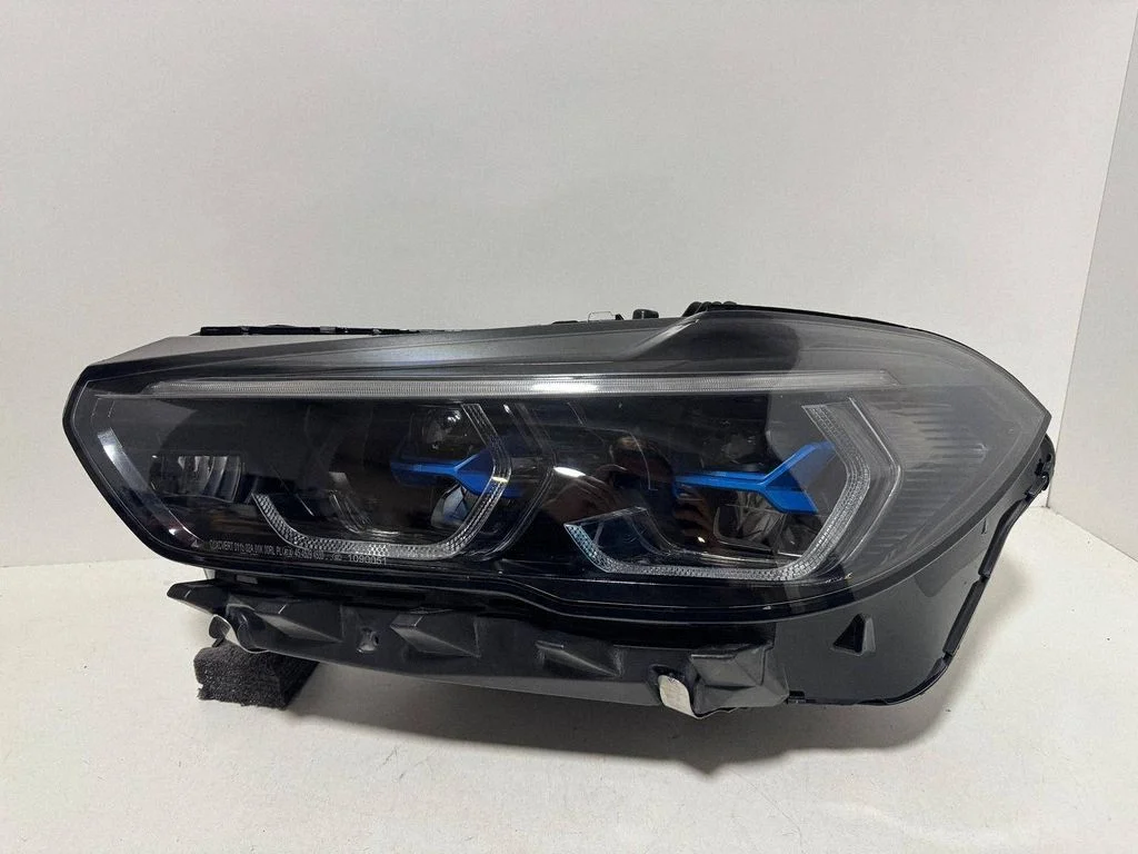 Headlight/headlamp 5A55AA5
