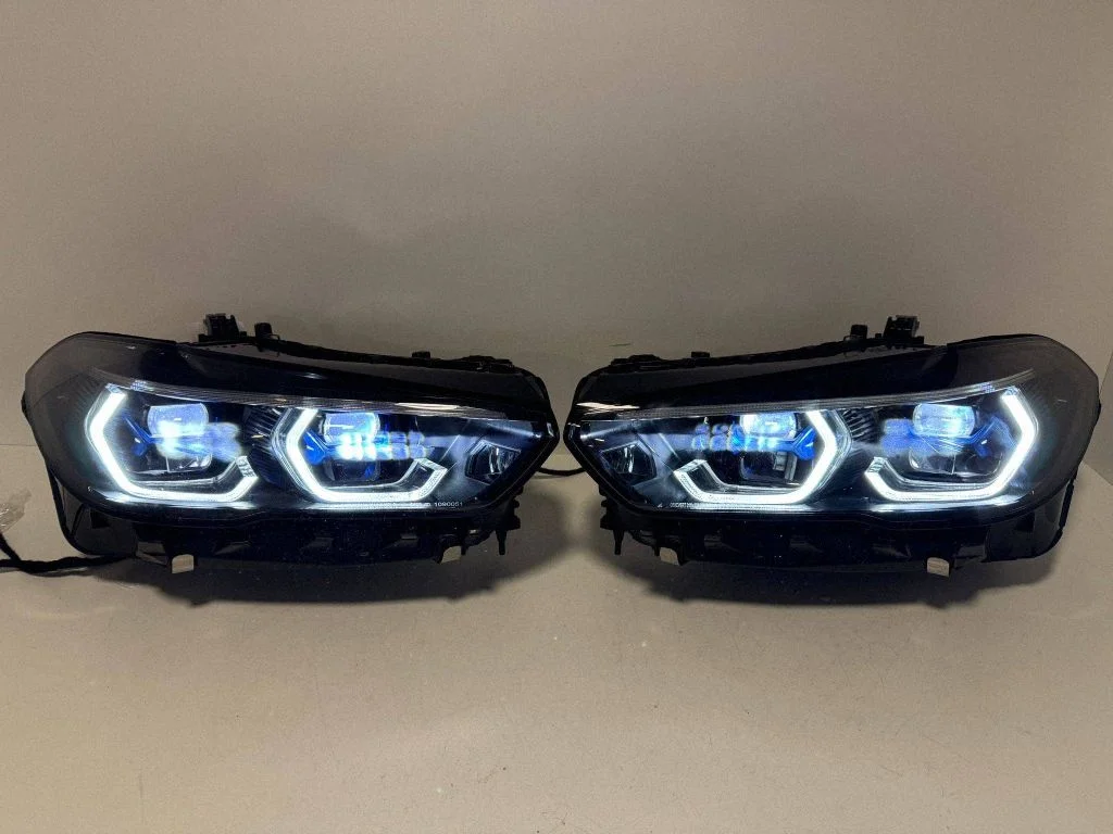 Komplet reflektorów – BMW X5M G05 F95 (2019-)