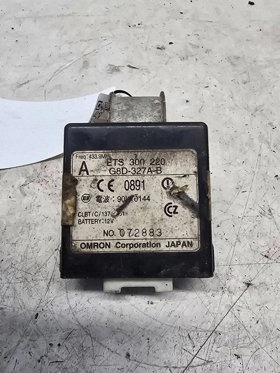 Citi vadības bloki/moduļi G8D327AB