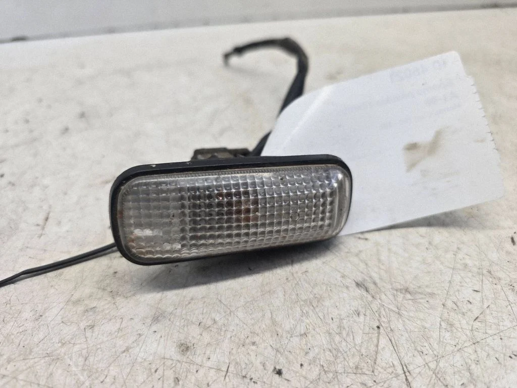 Front fender indicator light – Honda Civic (1992-1995)