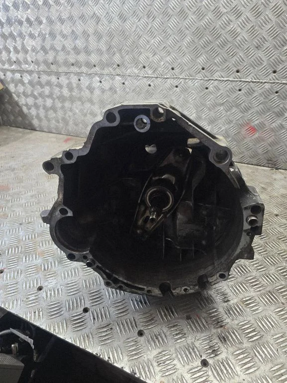 Manual 5 speed gearbox