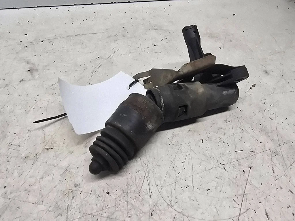 Clutch slave cylinder 8E0721257A