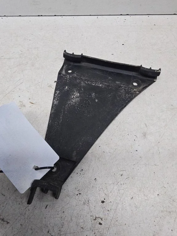 Rear bumper mounting bracket 8D0807484
