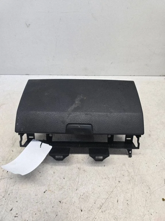 Glove box – Mazda 6 (2002-2008)