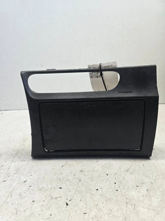 Cup holder – Mazda 6 (2002-2008)