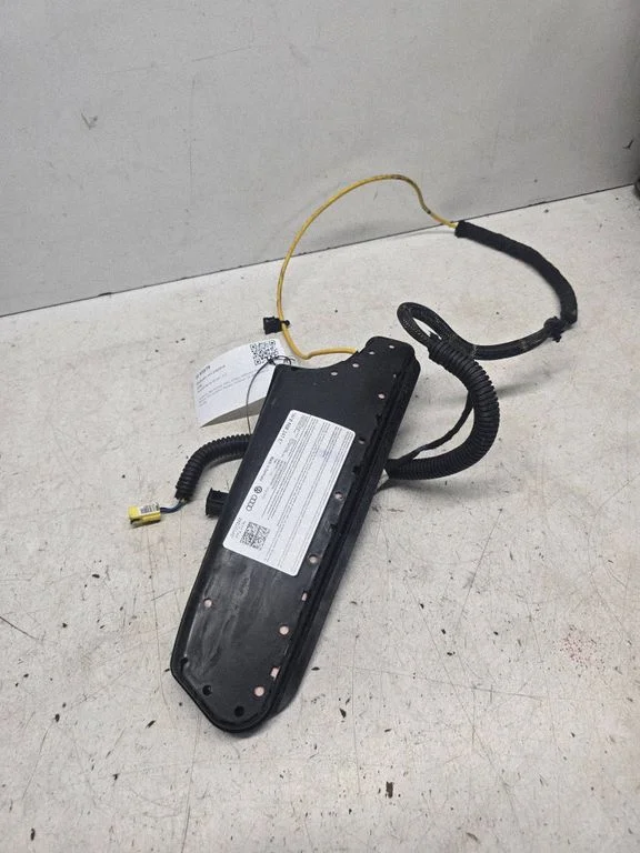 Seat airbag 4F0880241E