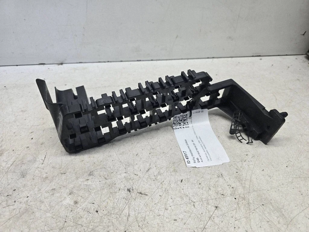 Relay mounting block – Audi A4 S4 B5 8D (1994-1999)