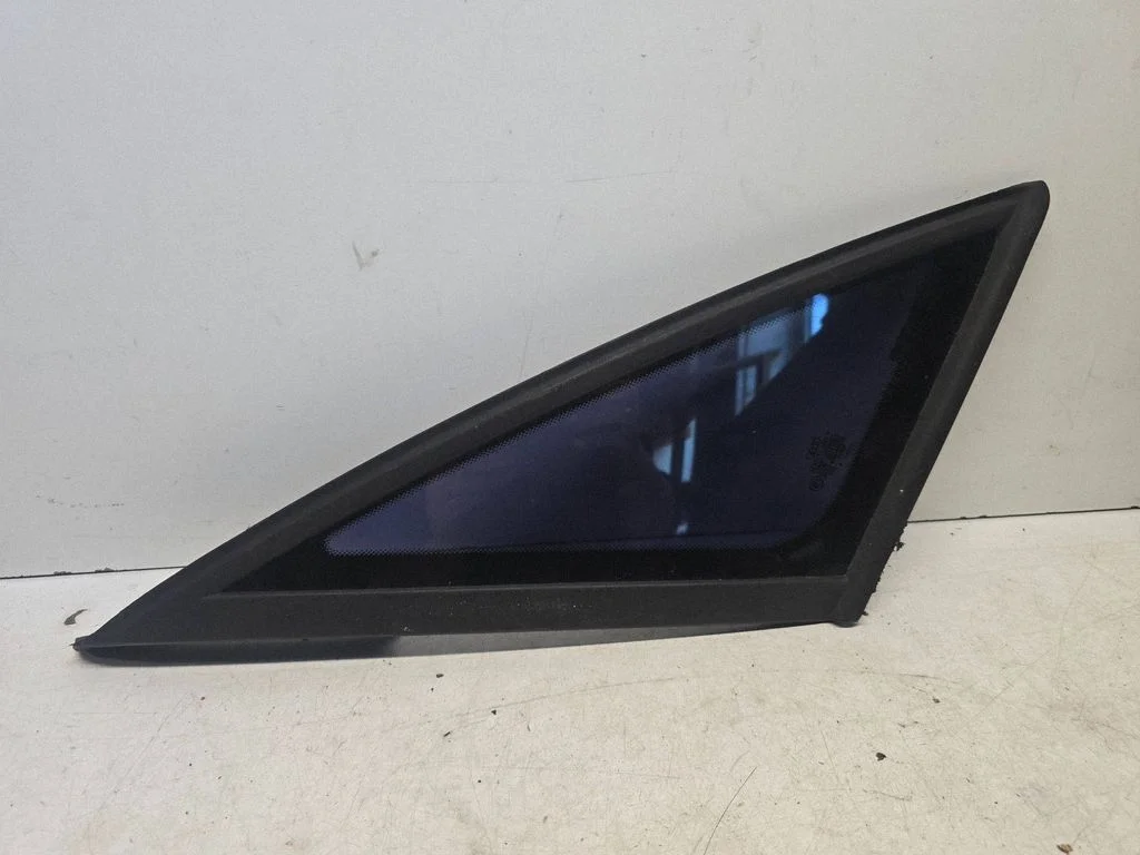 Rear side window – Audi A4 S4 B5 8D (1994-1999)