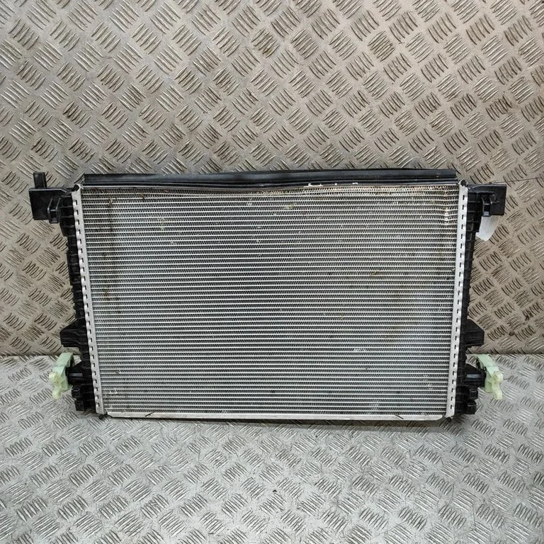 Dzesēšanas šķidruma radiators 5Q0121251HQ