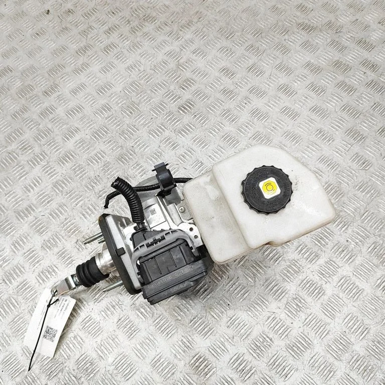 Brake booster – Toyota bZ4X (2022-)
