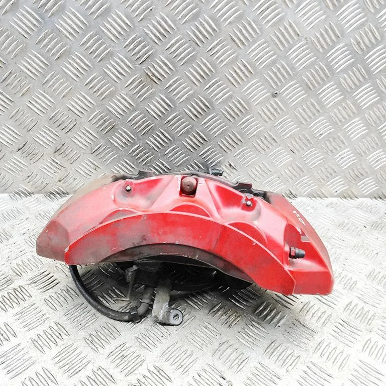 Front brake caliper LR039523