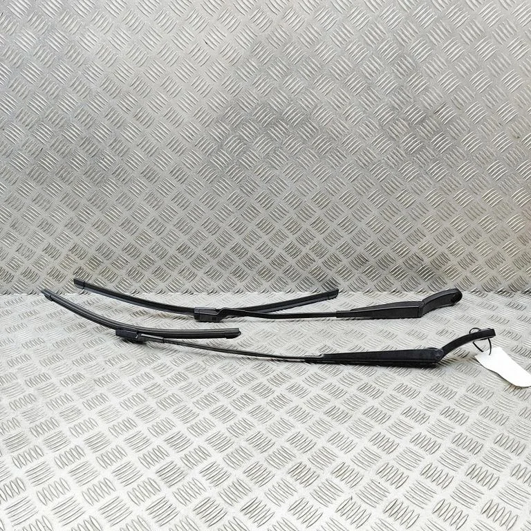 Esiklaasi kojamees 608000215AA – Chery Omoda 5/C5 (2022-)