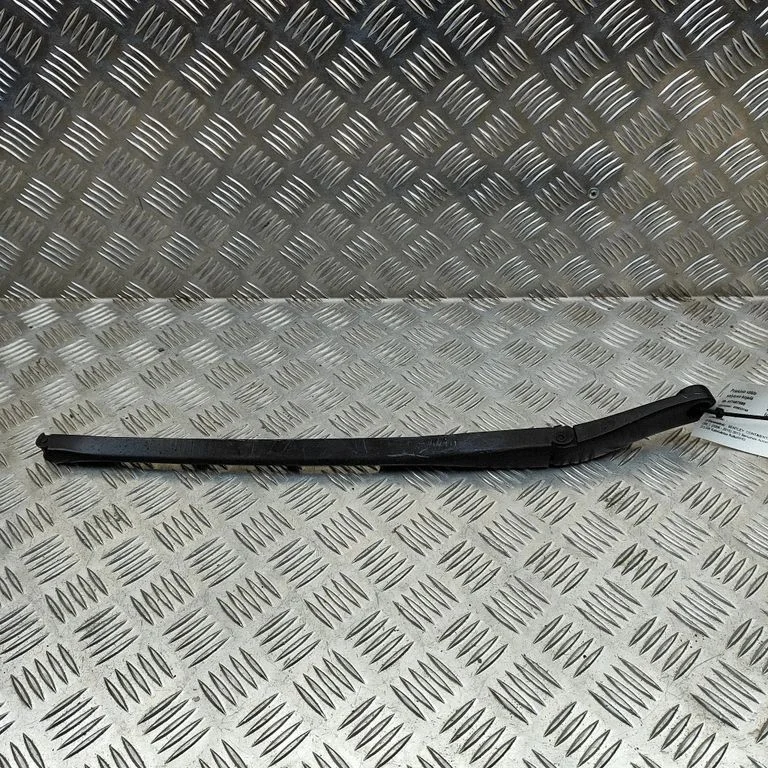 Front wiper blade arm – Bentley Continental (2003-2017)