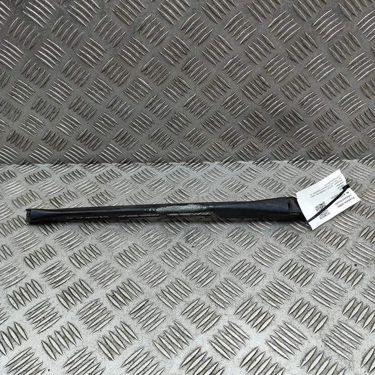 Front wiper blade arm – Bentley Continental (2003-2017)