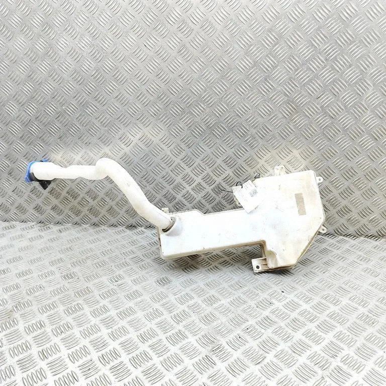 Windshield washer fluid reservoir/tank BK2113C087A