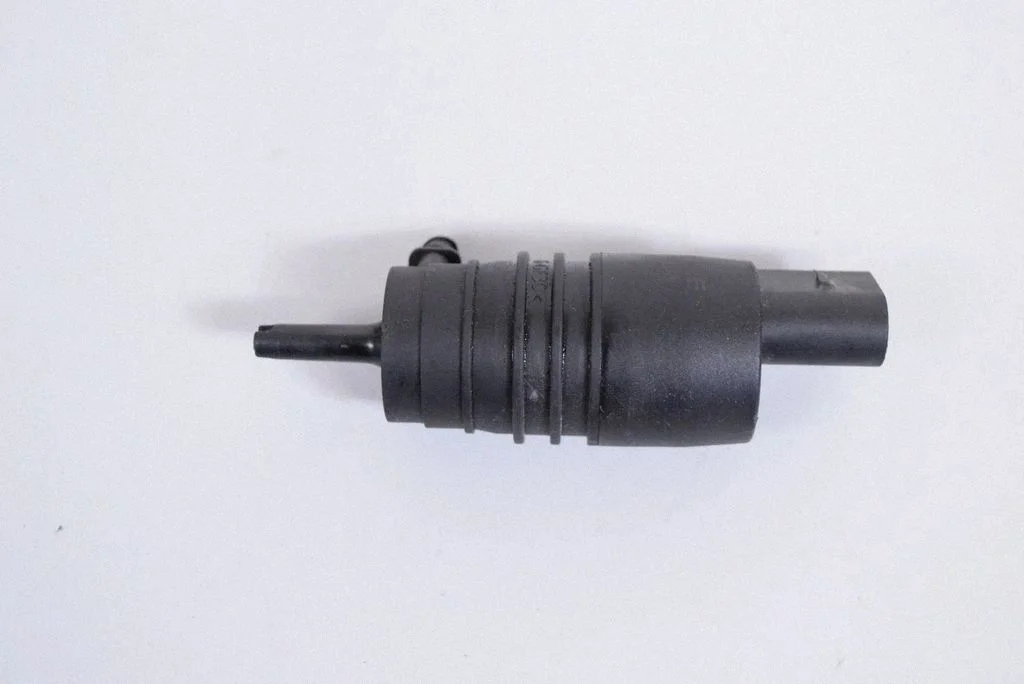 Klaasipesuvedeliku pump (klaaside) – Mercedes-Benz ML-klass W163 (1997-2005)