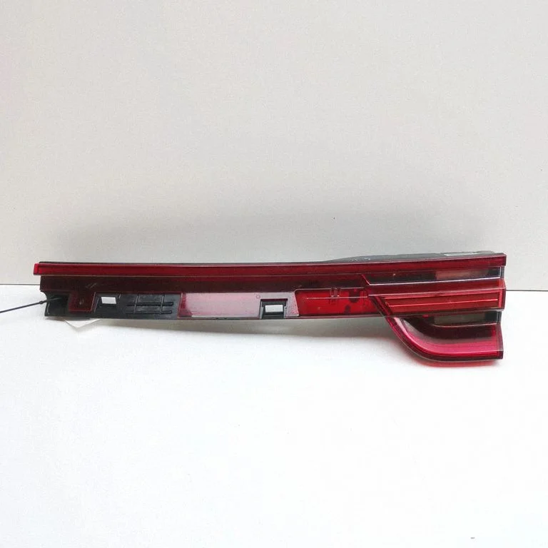 Tailgate rear/tail lights 971945208D