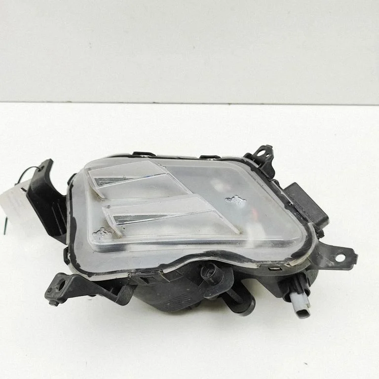Front fog light 92201R2000