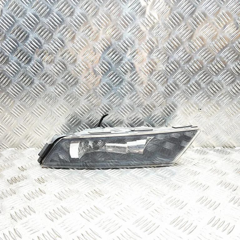 Front fog light – Skoda Superb B8 (3V) (2015-2024)