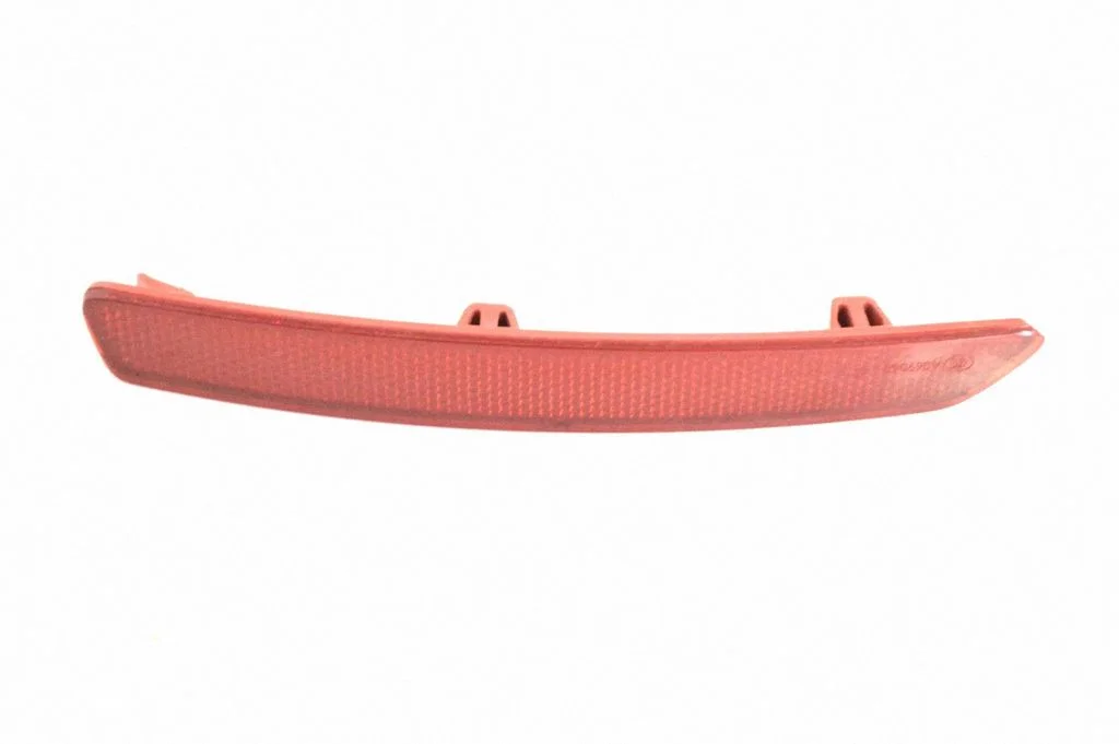 Aizmugurējais atstarotājs – BMW 3. sērija F30 F35 F31 (2012-2018)
