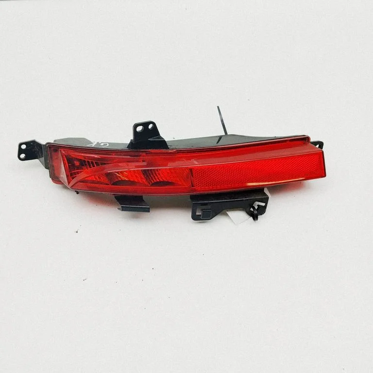 Lampa przeciwmgielna tylna FK7215K273AC