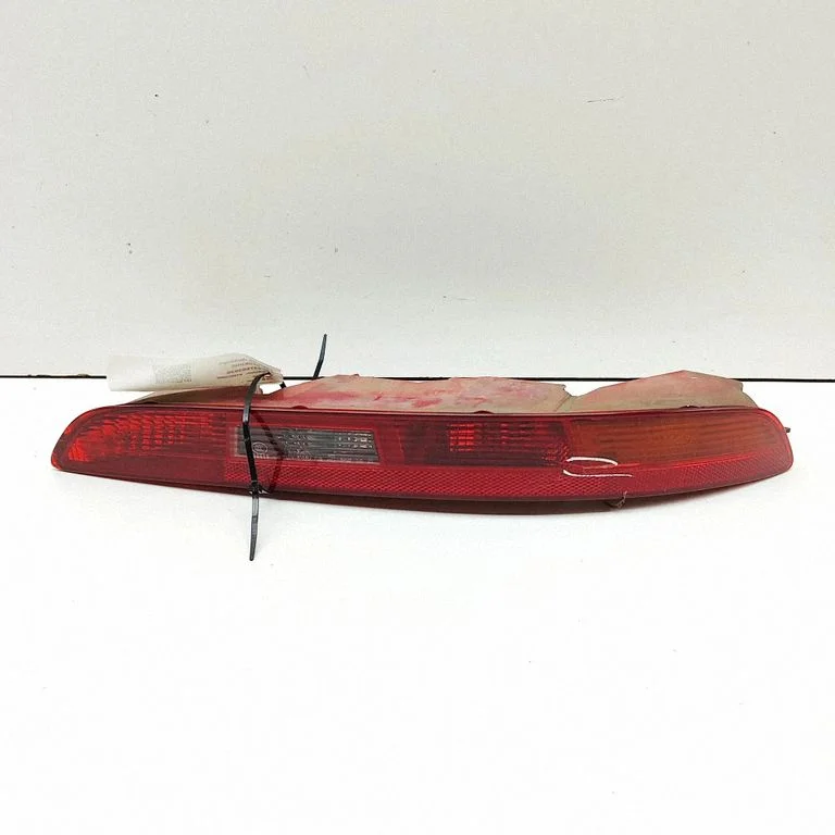 Aizmugurējais miglas lukturis 8U0945096