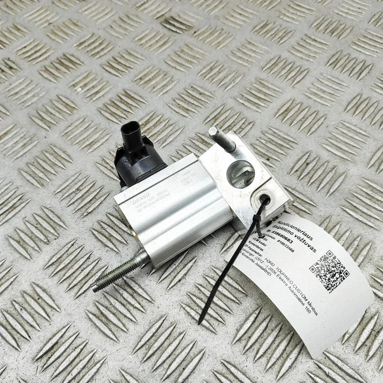 Air conditioning (A/C) expansion valve 4433101670