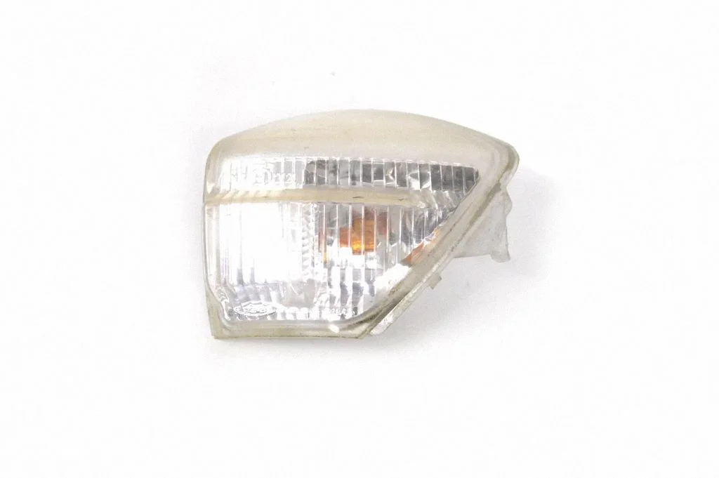 Pagrieziena lukturis spogulī 6M2113B382AA