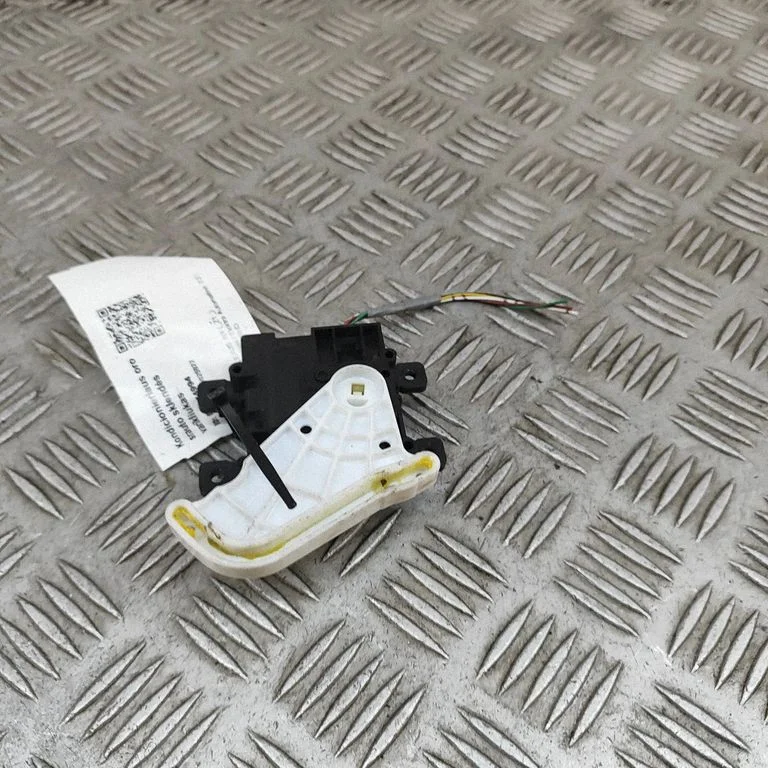 A/C air flow flap actuator/motor – Lexus NX (2014-2021)