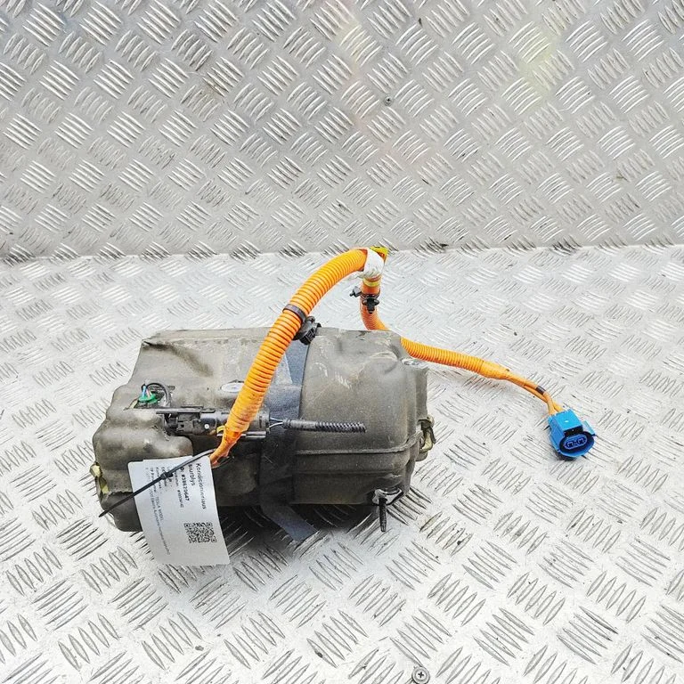 Air conditioning (A/C) compressor (pump) 104244200K