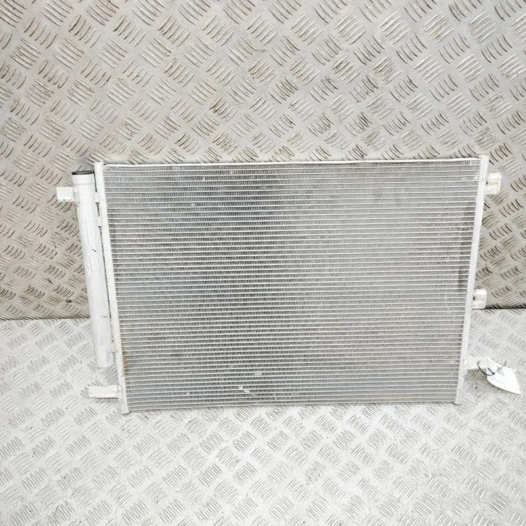 Gaisa kondicioniera dzesēšanas radiators (kondensators) 8105010A