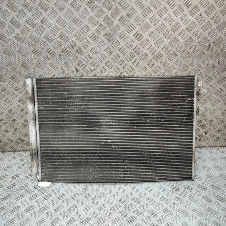Gaisa kondicioniera dzesēšanas radiators (kondensators) 2N0820411A