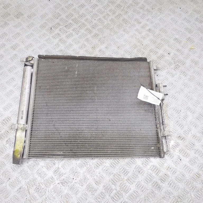 Gaisa kondicioniera dzesēšanas radiators (kondensators) 976062Y000