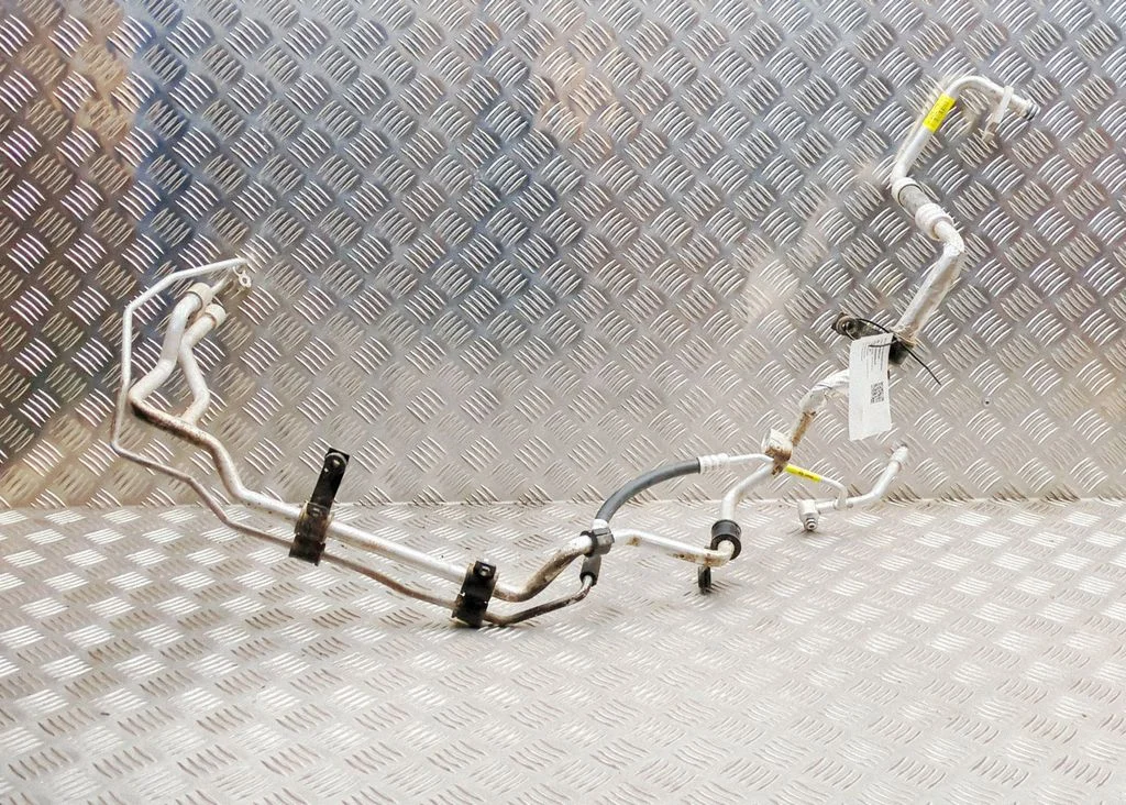 Air conditioning (A/C) pipe/hose SA3HRU8108120