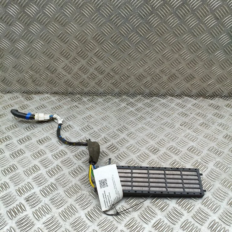 Elektriline salongi küttekeha radiaator – Nissan Navara D23 (2015-)
