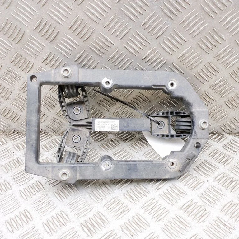 A/C compressor mount bracket 1N3820034A