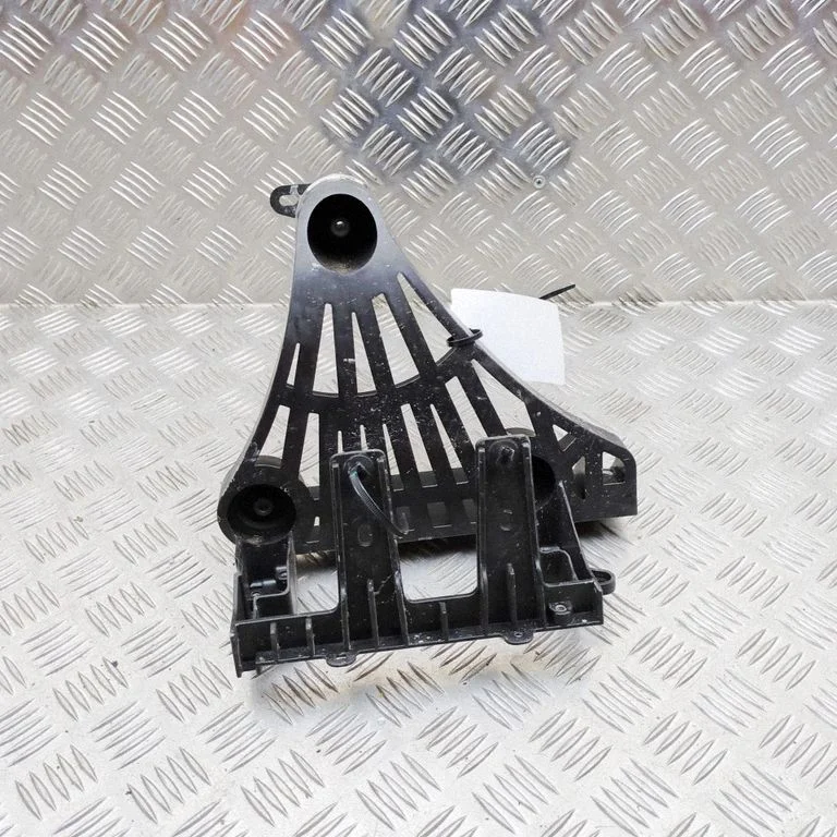 Kliimakompressori kinnitusklamber 167362700C