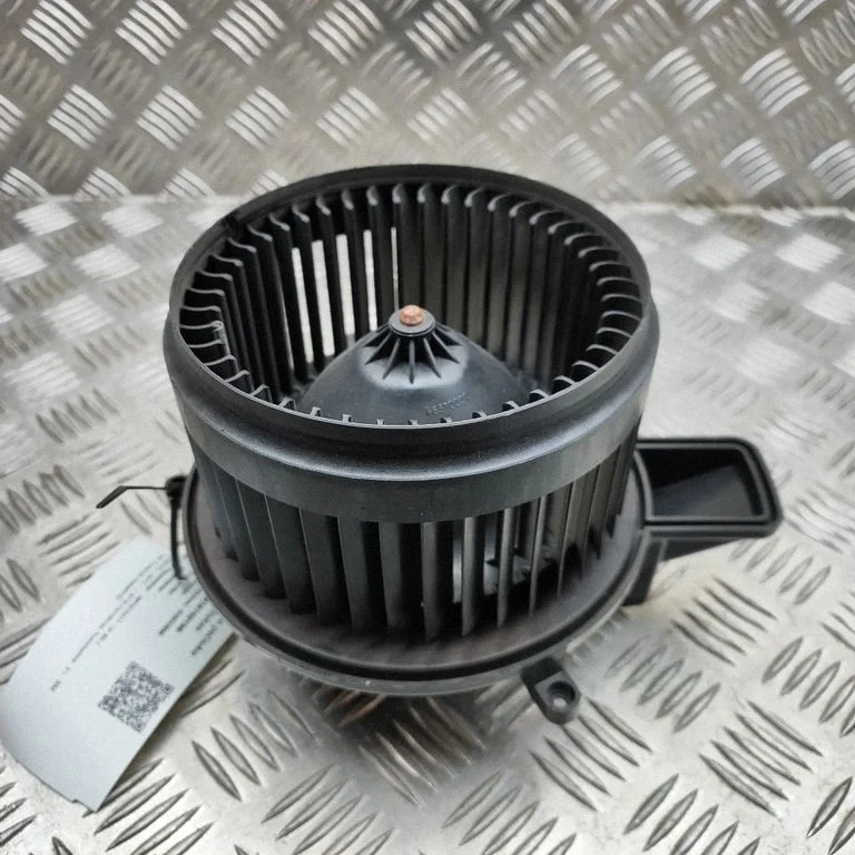 Krāsniņas ventilators/pūtējs AY2727005534