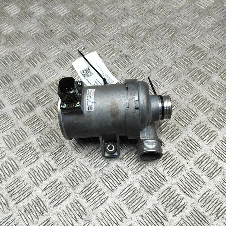 Water pump SA3HE1307100