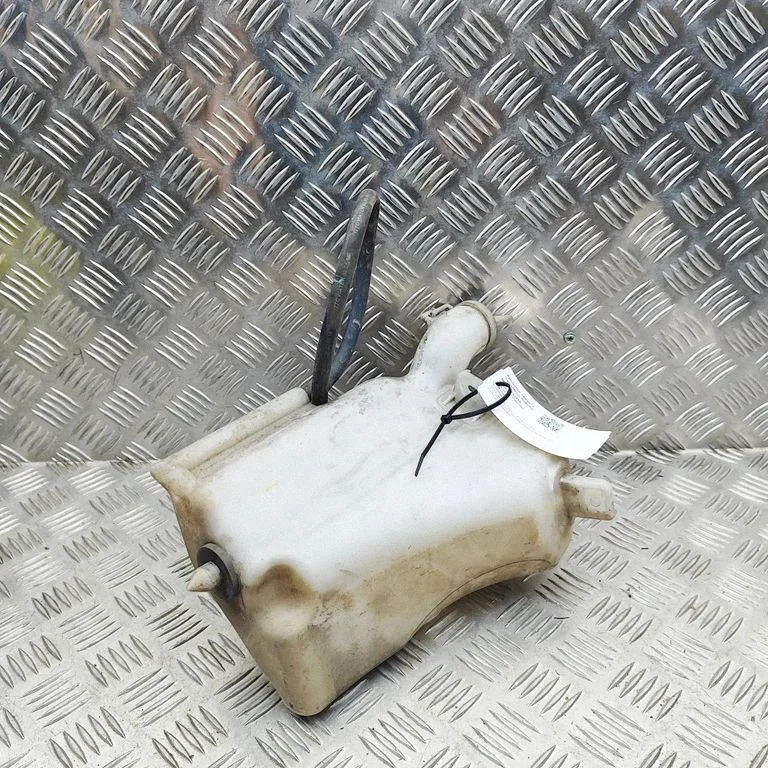 Dzesēšanas šķidruma izplešanās tvertne 8980957012
