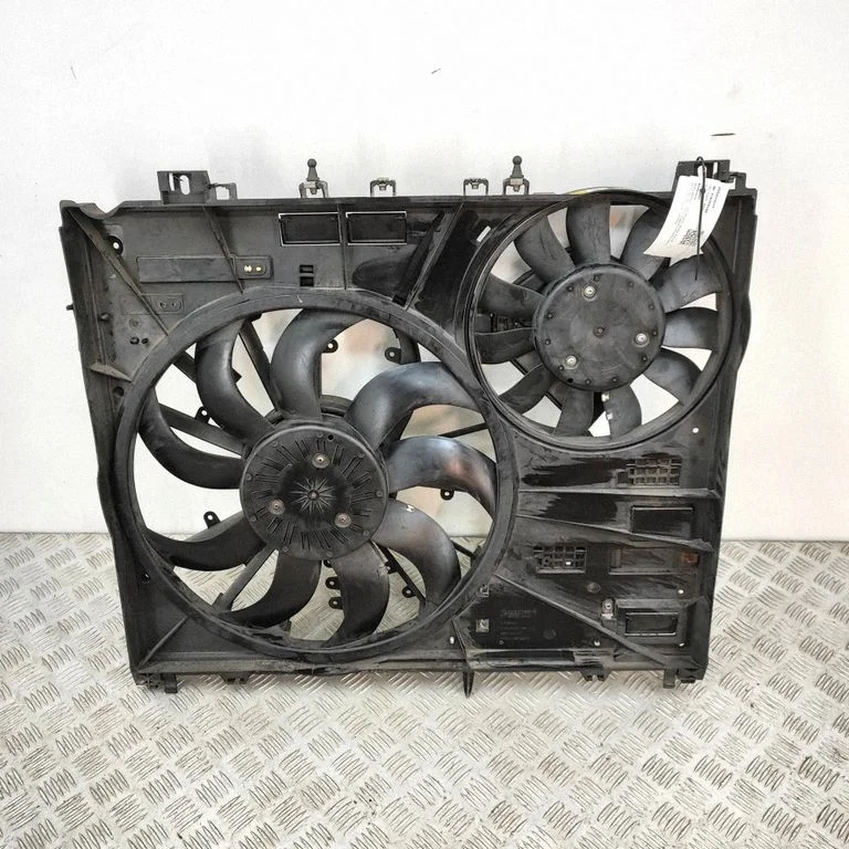 Radiator cooling fan shroud CPLA8C607BG