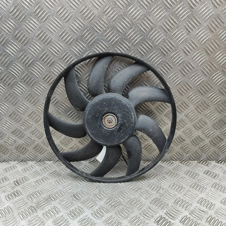 Electric radiator cooling fan M160982