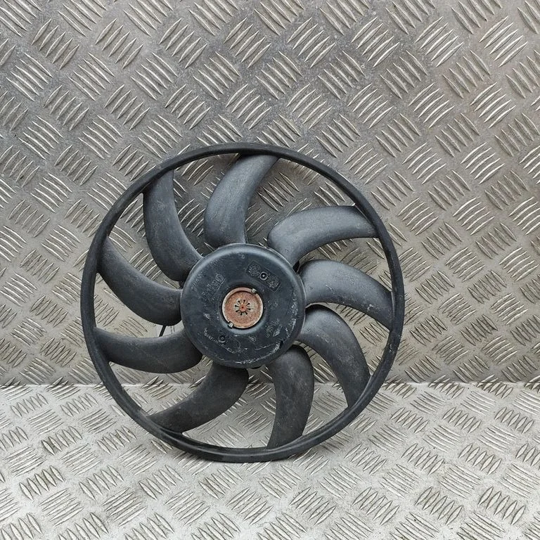 Electric radiator cooling fan M160982