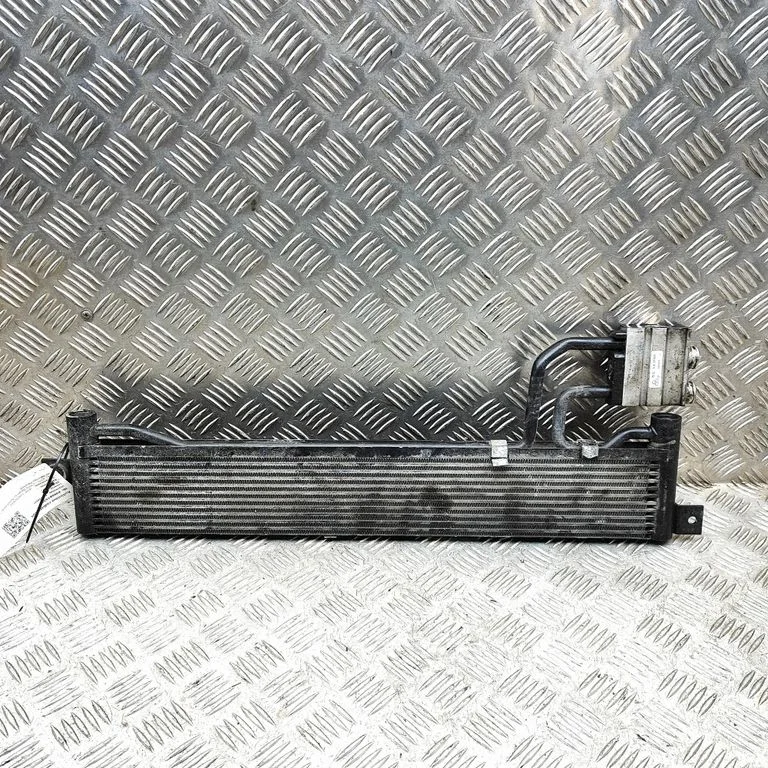 Transmisijas eļļas dzesētājs TLA12T001
