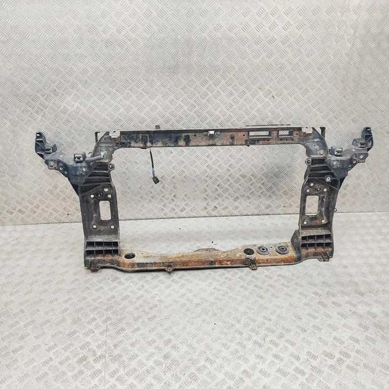 Radiatoru panelis 64101D7001