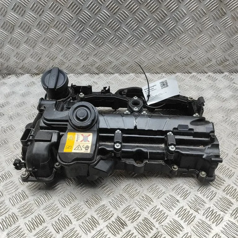 Rocker cam cover – BMW X5 F15 (2013-2017)