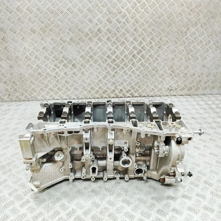 Mootoriplokk P6P36L084BA