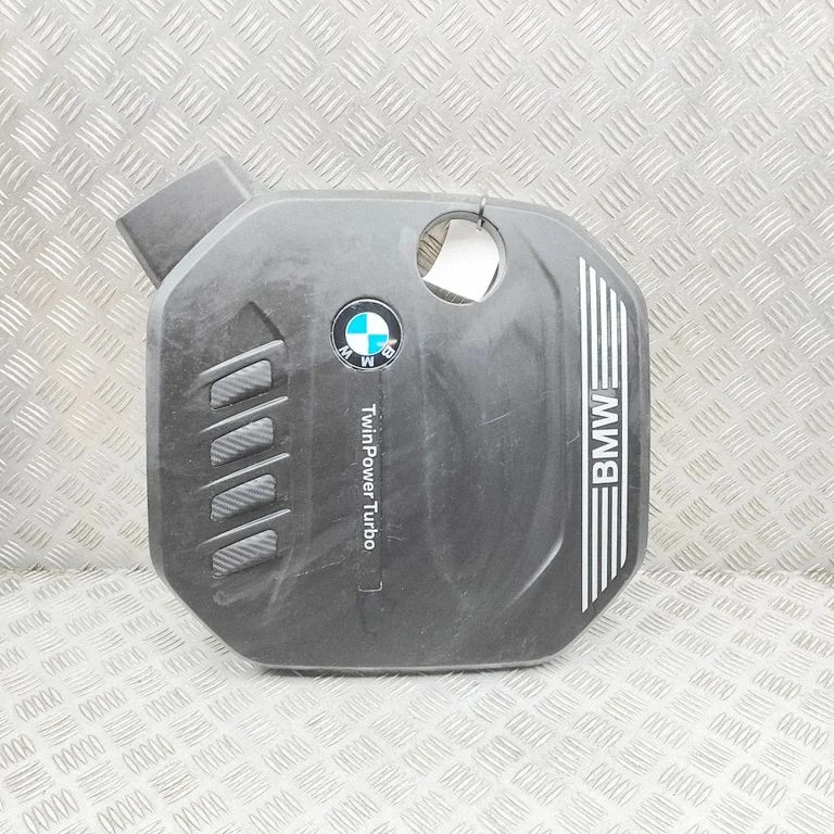Engine cover (trim) 8579541
